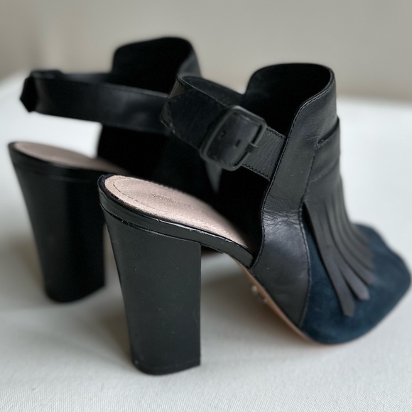 POUR La VICTOIRE Elyse Navy Suede w/Black Leather Fringe Heel - Picture 8 of 8